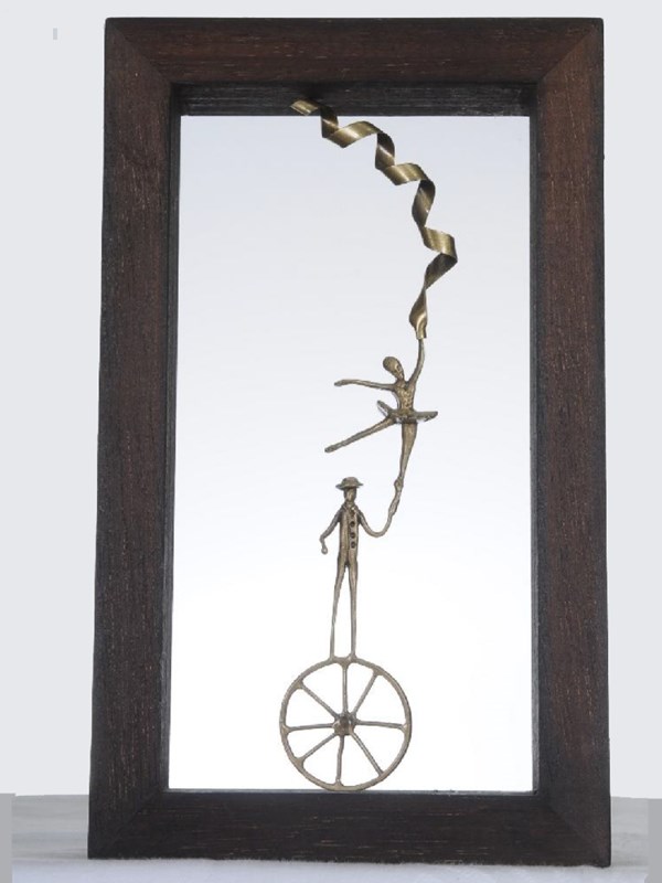 FRAME SCULPTURE